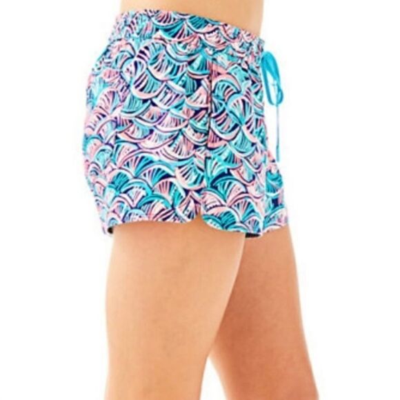Lilly Pulitzer Run Around Short Bright Navy Neptune's Net Sz L - Picture 1 of 12
